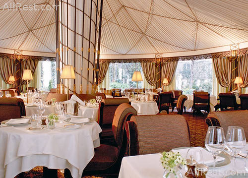 Hotel Le Royal Monceau 34